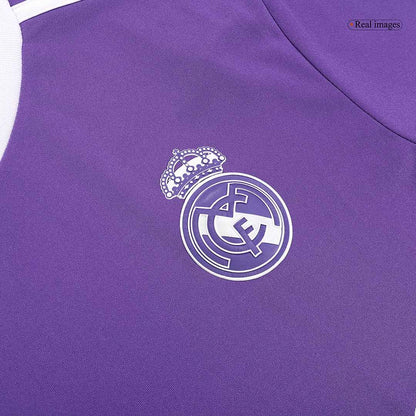 Tricouri Fotbal Vintage Real Madrid MODRIĆ #19 Deplasare 2016/17