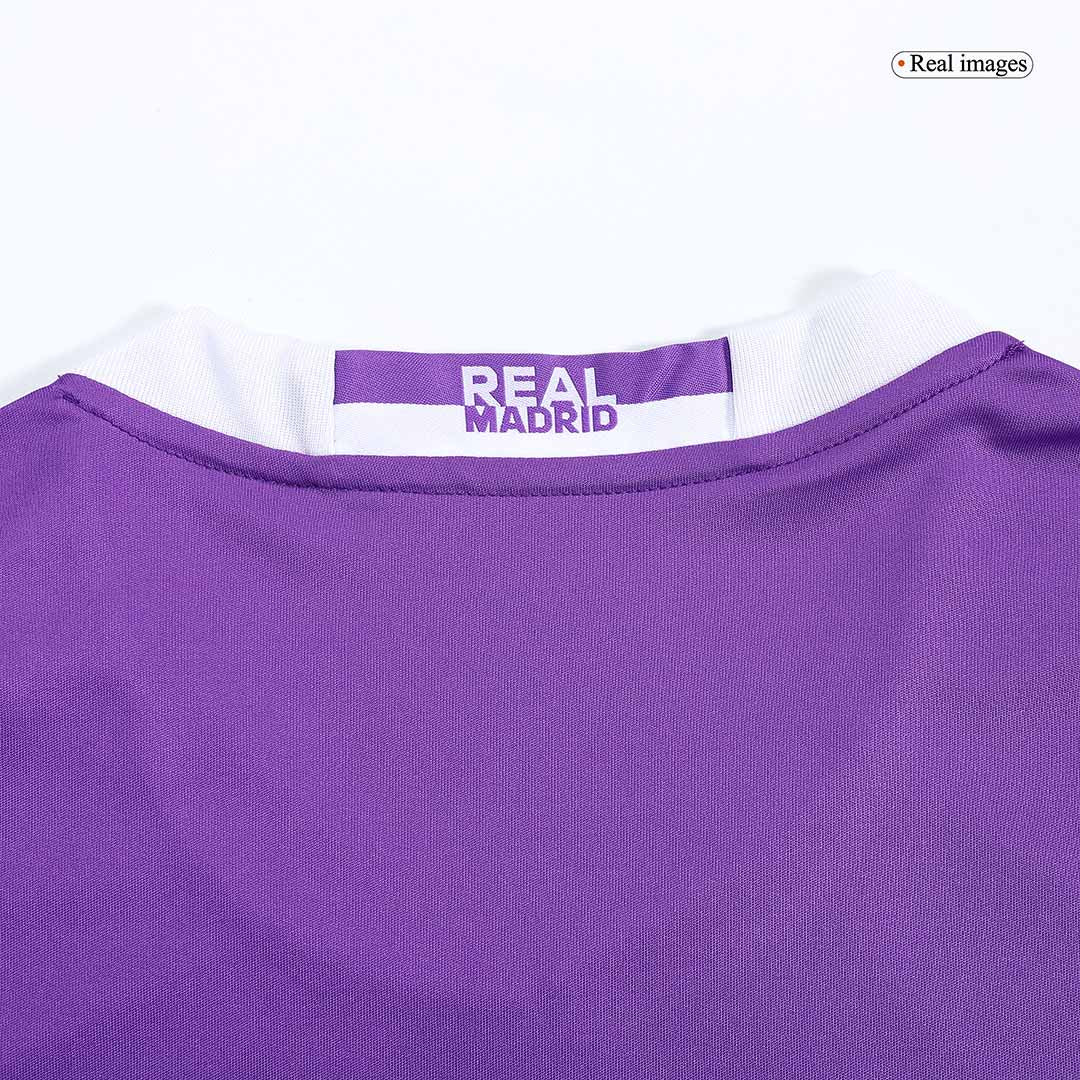Camiseta Retro 2016/17 Modrić #19 Real Madrid Manga Larga