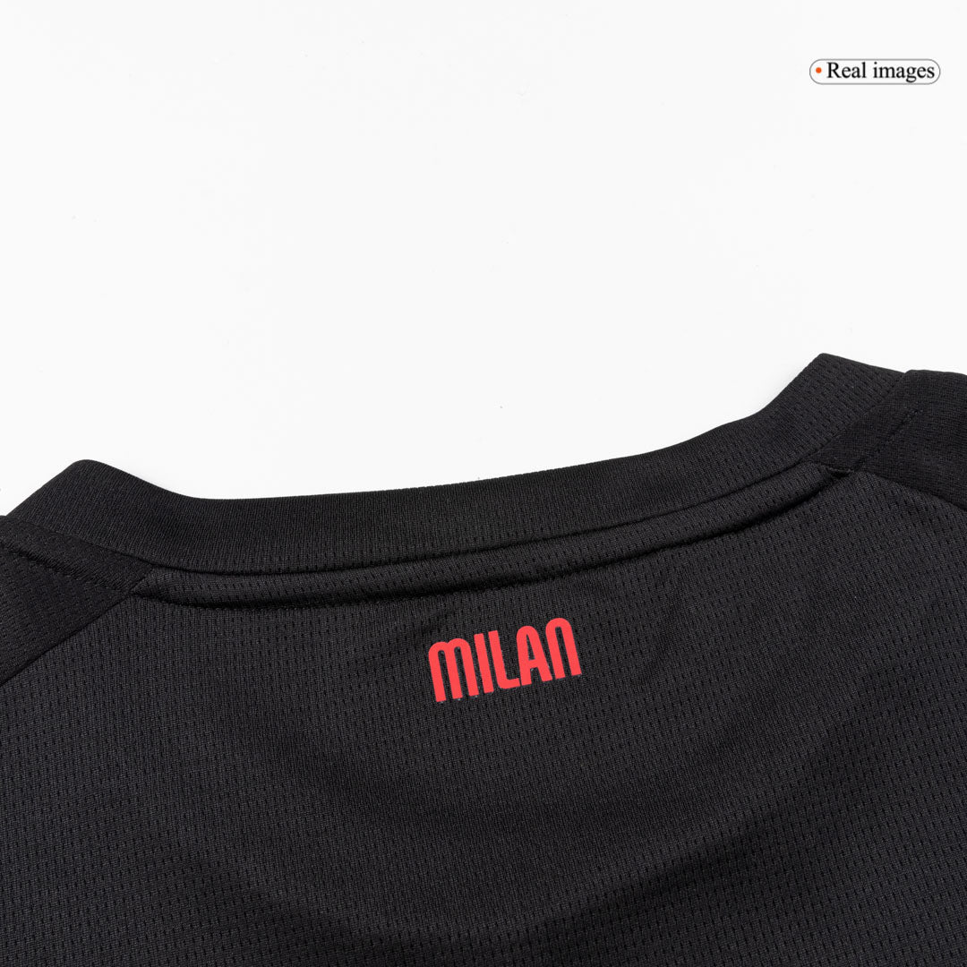 Camiseta PULISIC #11 AC Milan 2025/26 Primera Equipación - Version Hincha - Calidad premium