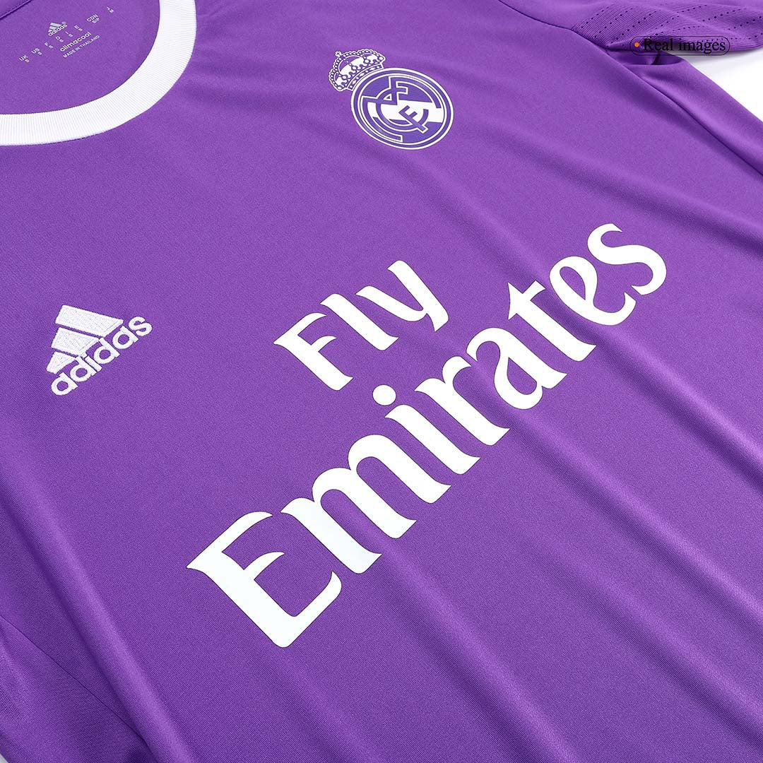 Camiseta Retro 2016/17 Sergio Ramos #4 Real Madrid Manga Larga